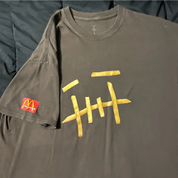 Travis Scott x Mcdonald’s Tshirt - Picture 2 of 4